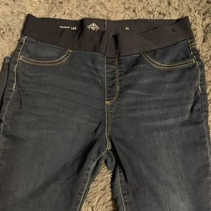 St. John’s Bay skinny jeggings